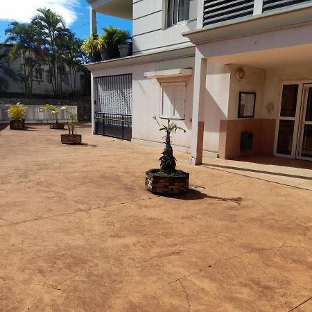 Appartement T3 Proche Aeroport Et Nordev Sainte-Clotilde Esterno foto