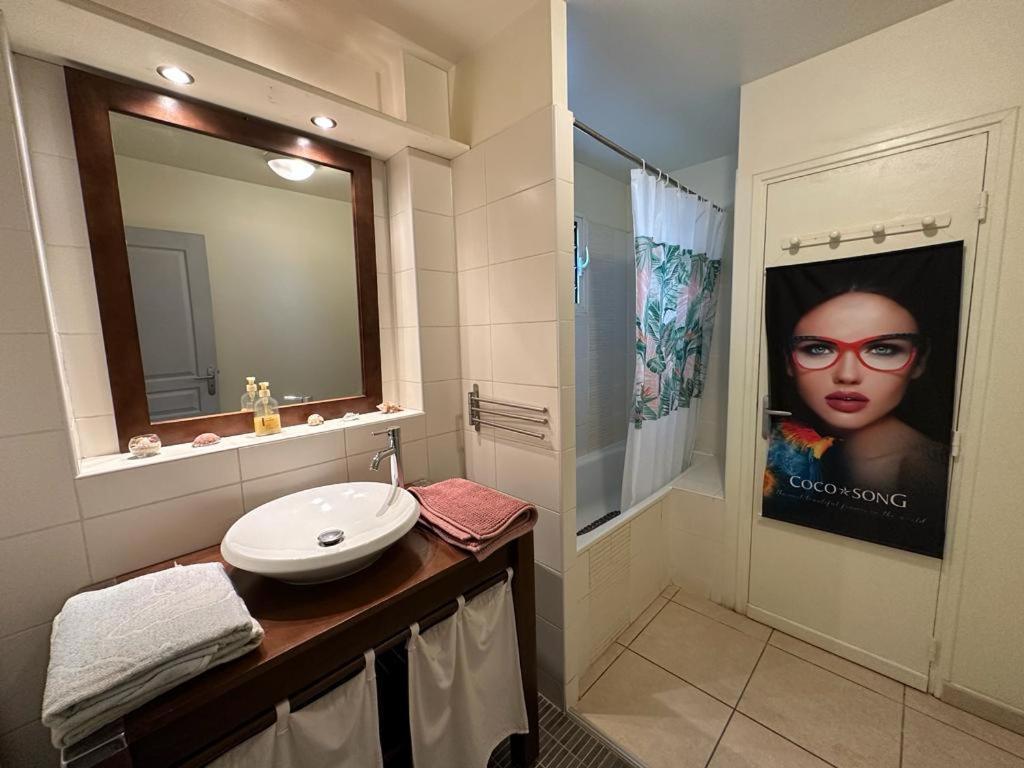 Appartement T3 Proche Aeroport Et Nordev Sainte-Clotilde Esterno foto