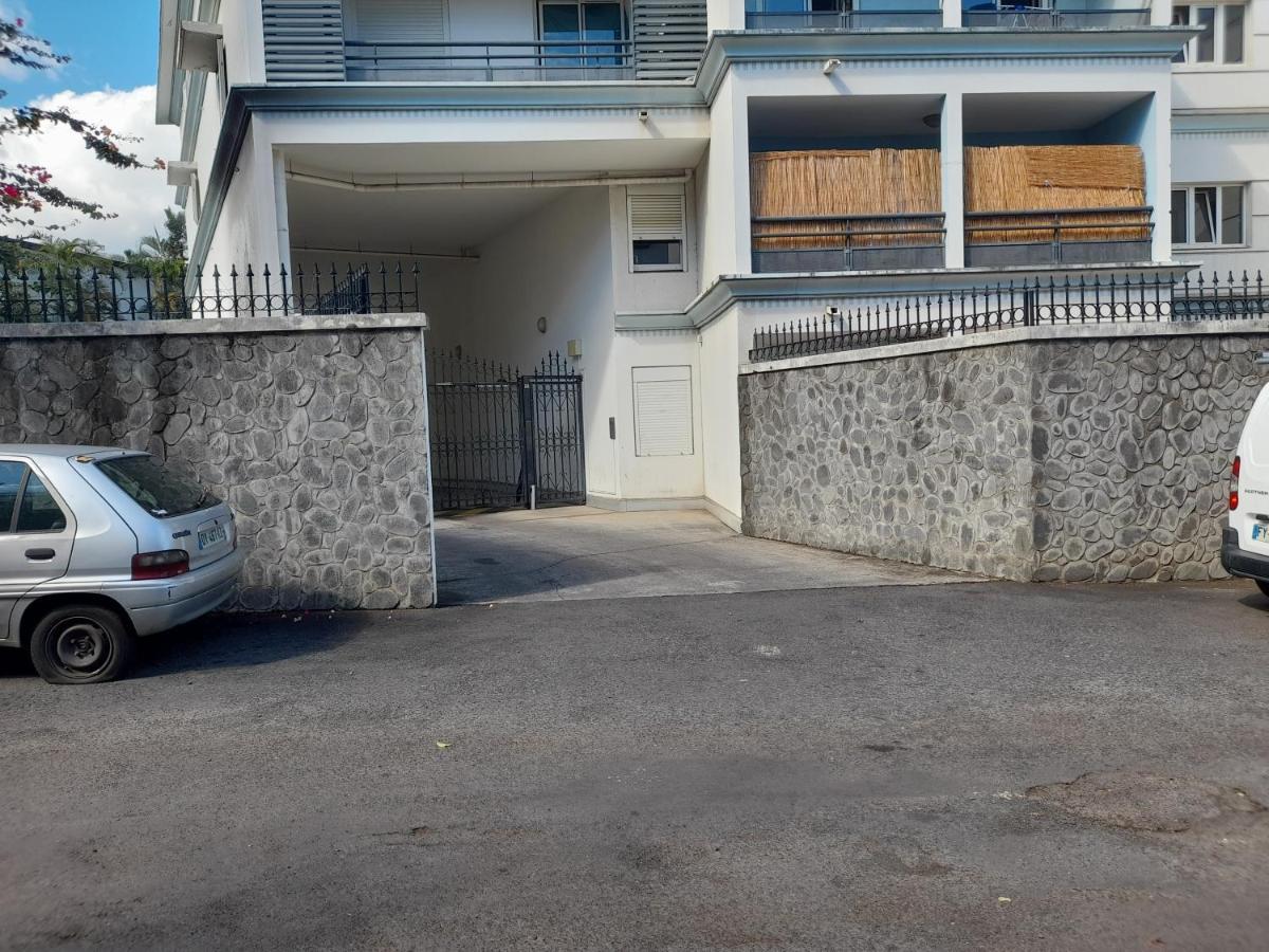 Appartement T3 Proche Aeroport Et Nordev Sainte-Clotilde Esterno foto